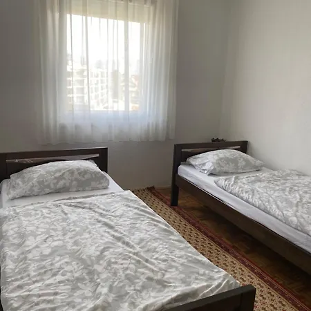 Apartman Ellmas *